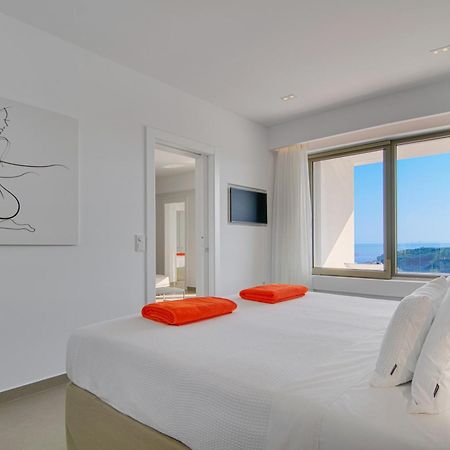 Livinghome Suites Parga Luaran gambar