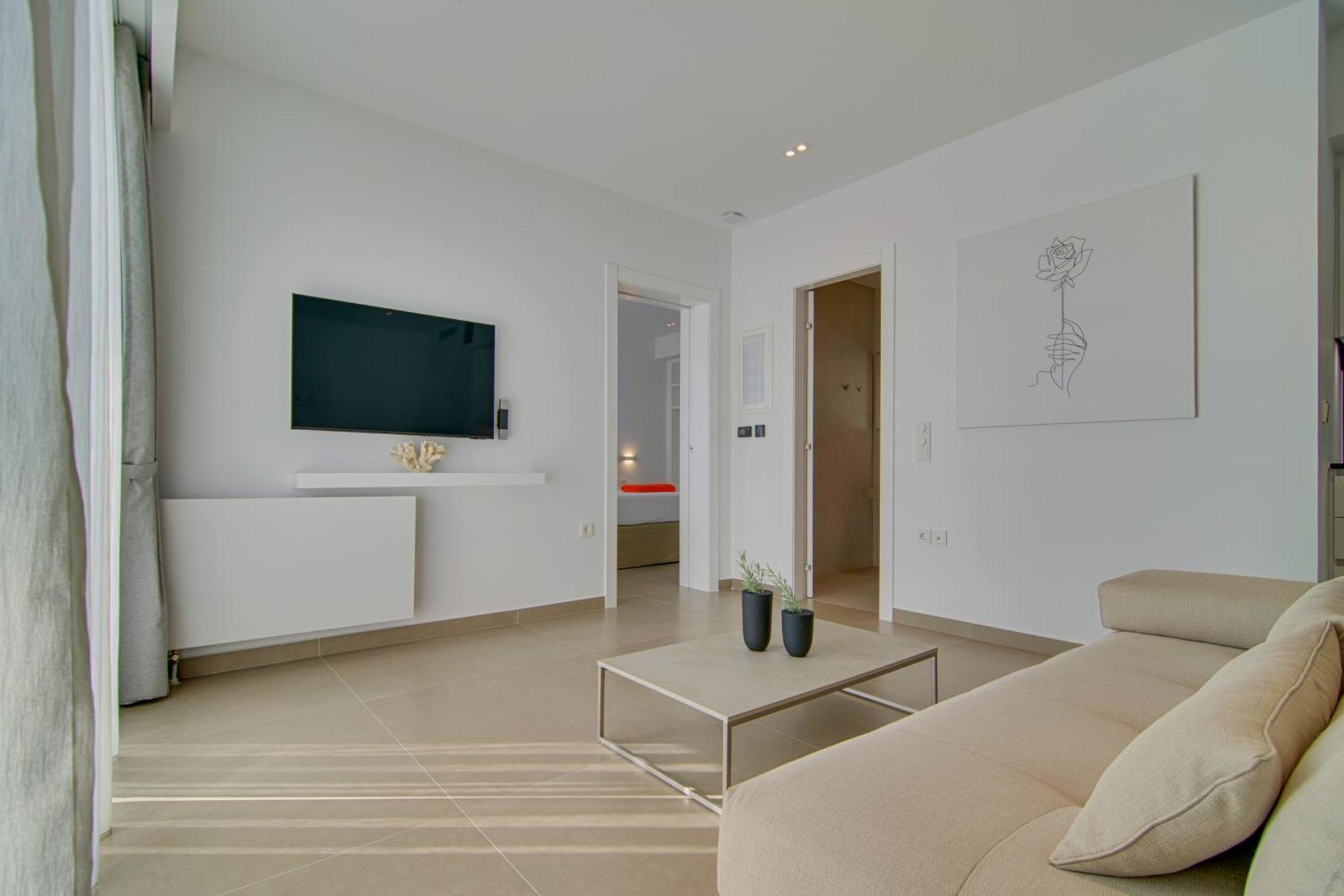 Livinghome Suites Parga Luaran gambar