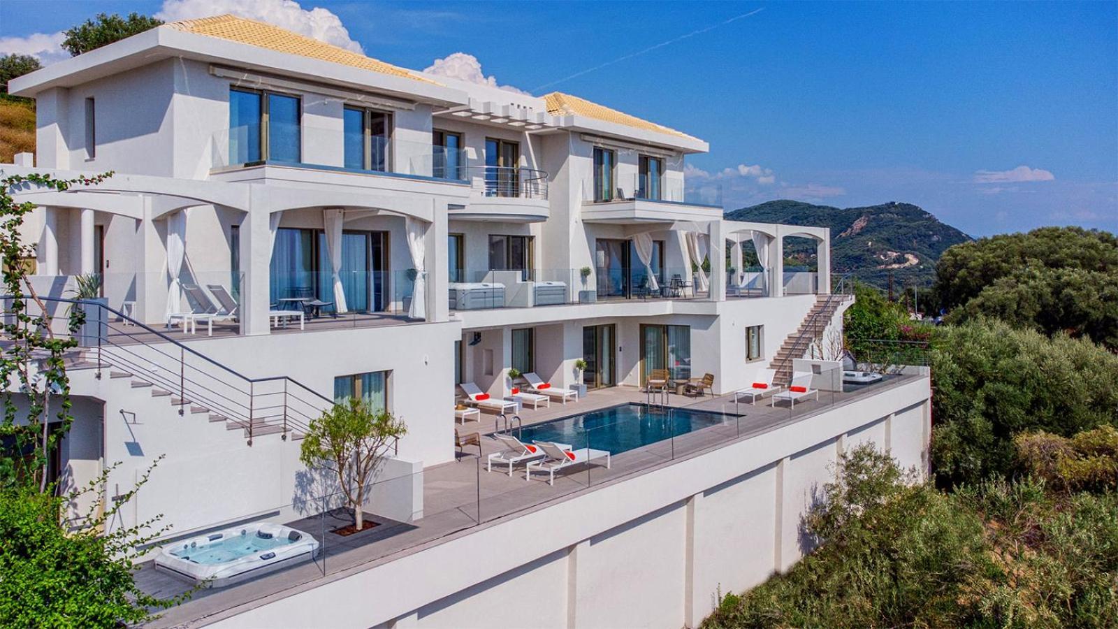 Livinghome Suites Parga Luaran gambar