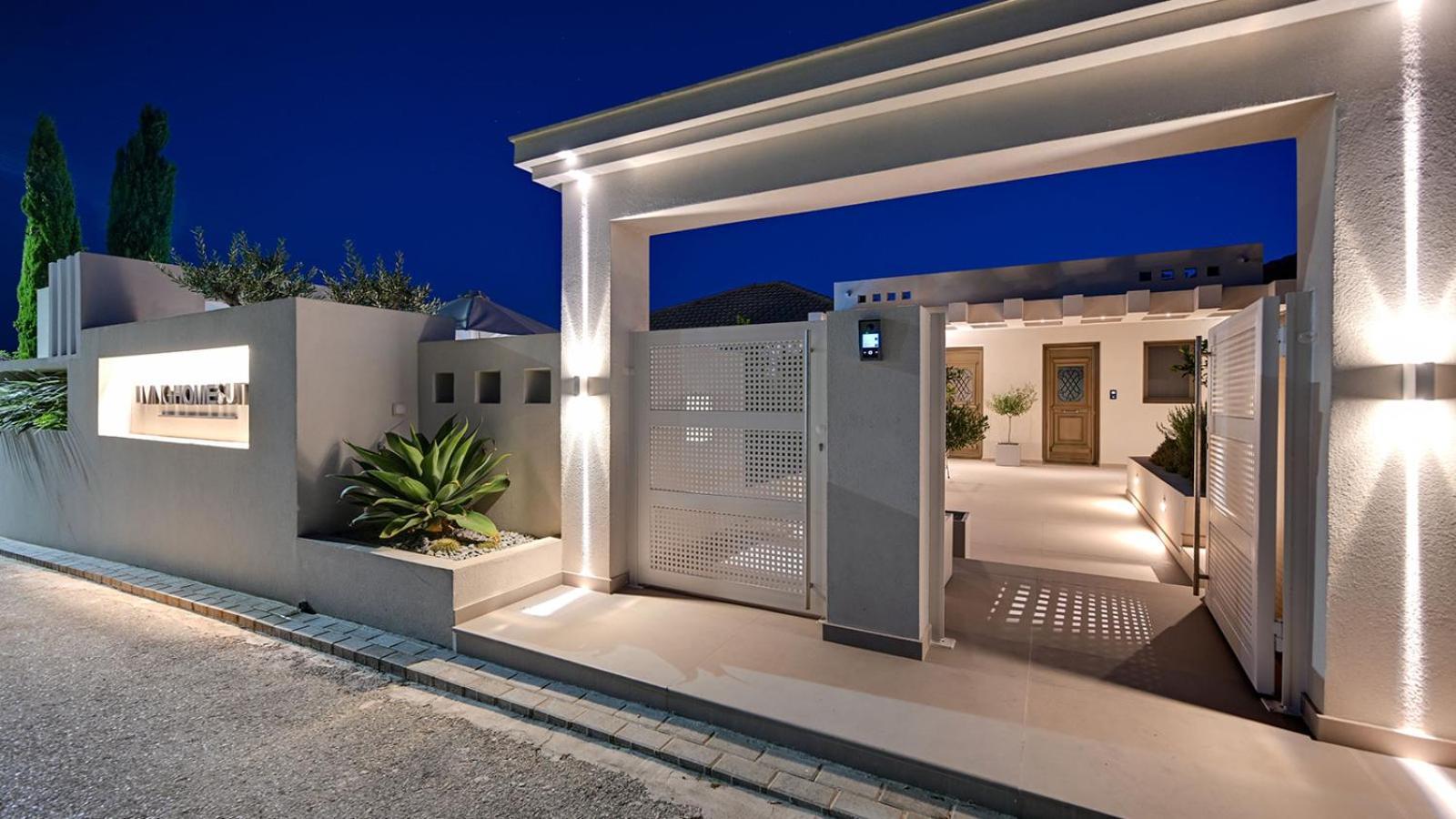 Livinghome Suites Parga Luaran gambar