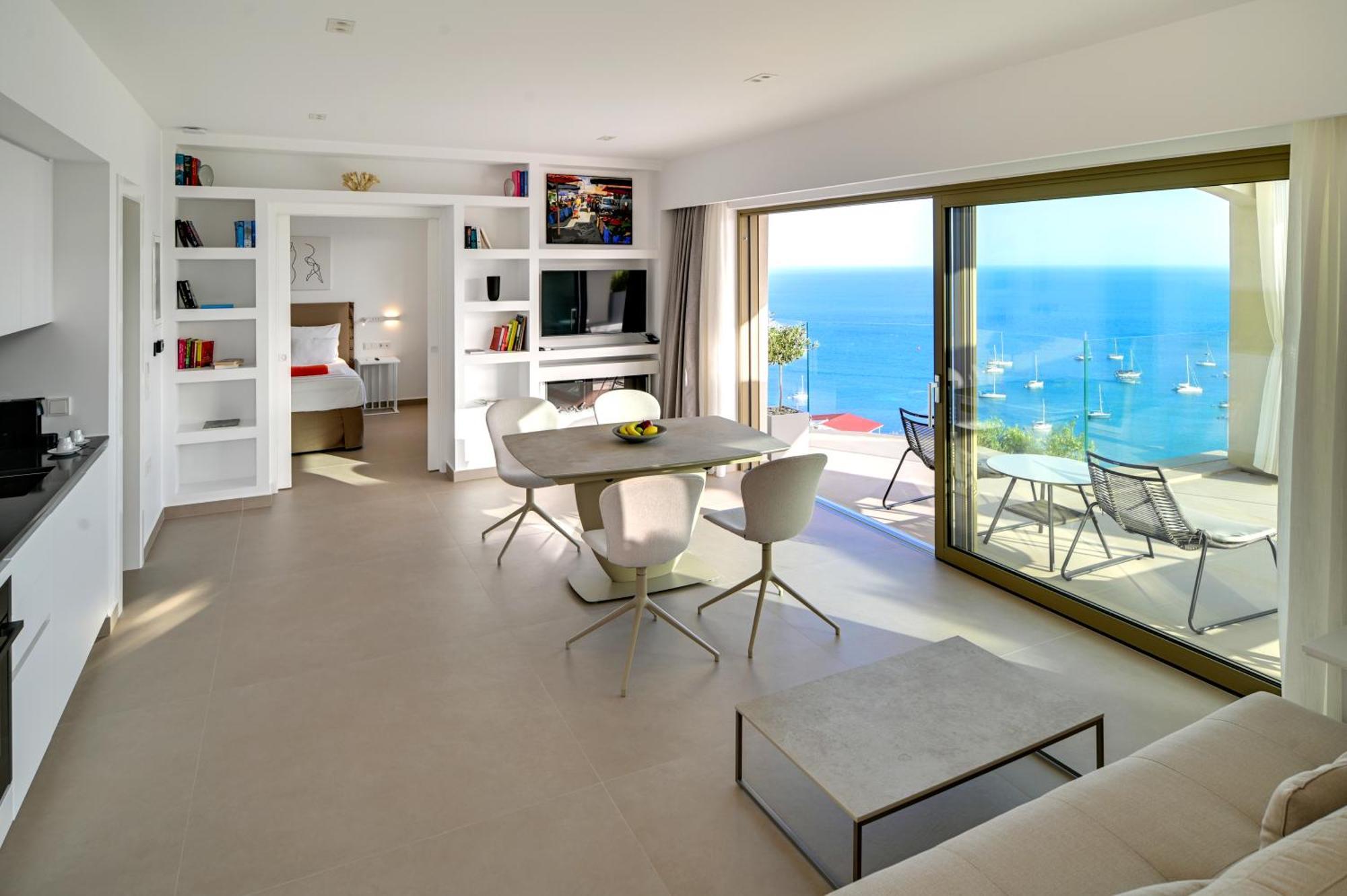 Livinghome Suites Parga Luaran gambar