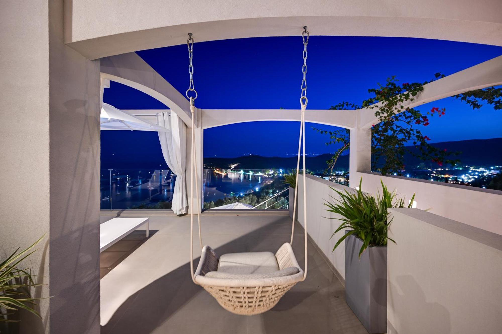 Livinghome Suites Parga Luaran gambar